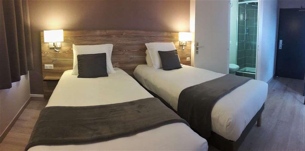 Brit Hotel Confort Pau Lons Cameră foto