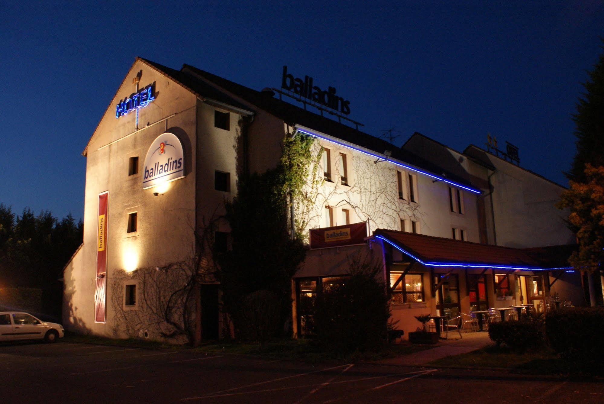 Brit Hotel Confort Pau Lons Exterior foto